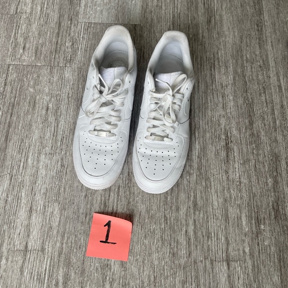 White Air Force ones - Picture 1 of 3